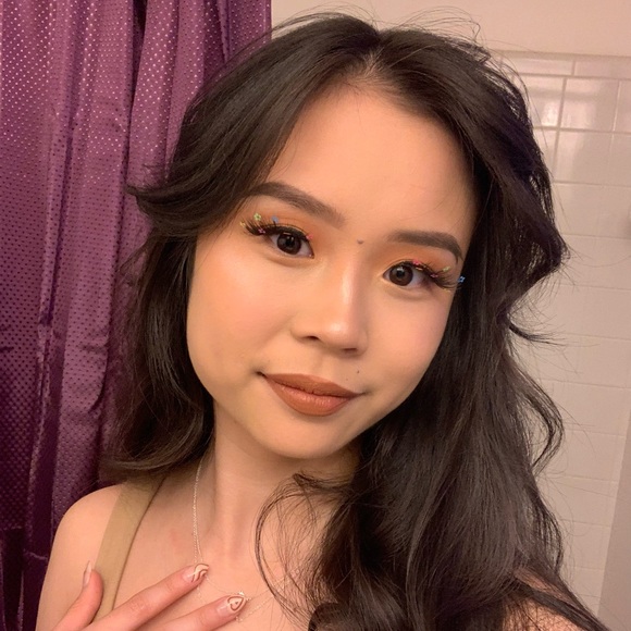 Meet your Posher, Cassidy - Picture 3 of 4